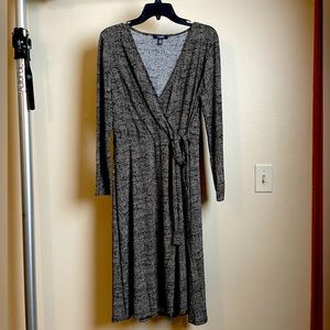 🌷🌷2 for$20 Dress Sale 🌷🌷 Black&White Wrap Dress